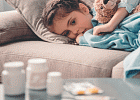 Лечим или калечим: сколько лекарств ваш ребенок принимает при ОРВИ?